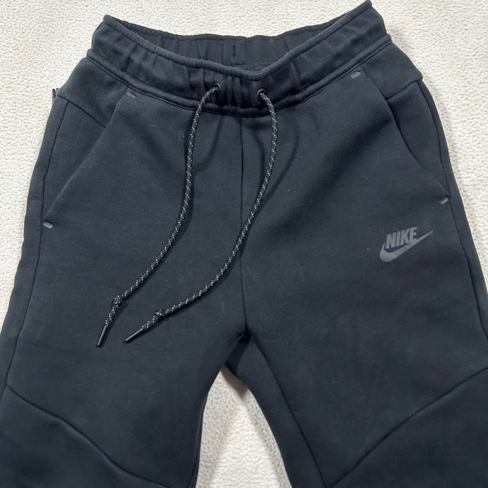 Nike Tech Fleece Joggers Womens XS Black HV0959-010 Tapered Sweatpants